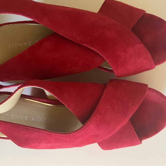 Etienne Aigner Red suede platform sandal with ankle straps. Size 6.5. - Picture 5 of 8